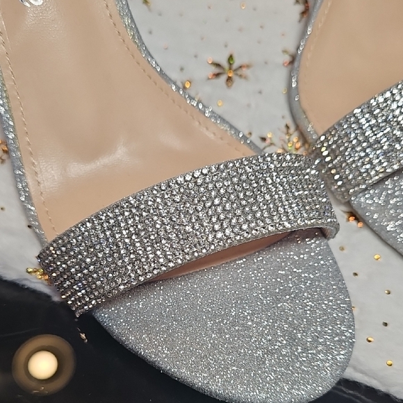 Lauren Lorraine Glittering Silver Heels - Picture 3 of 10